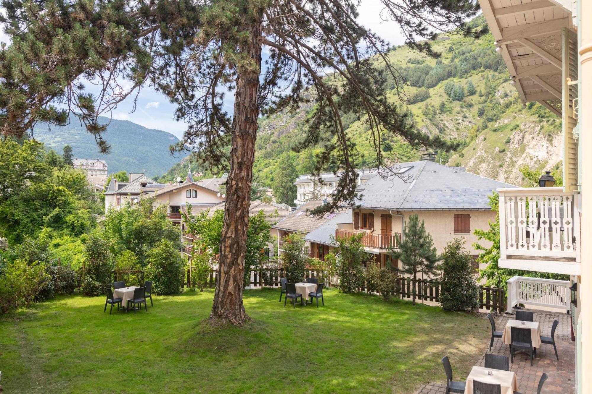 Hotel Le Belvedere بريد-لي-بان المظهر الخارجي الصورة